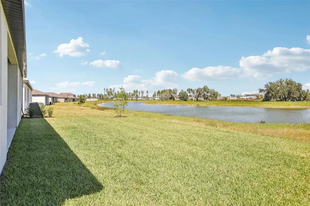 1740 Draughton Drive Zephyrhills FL 33541