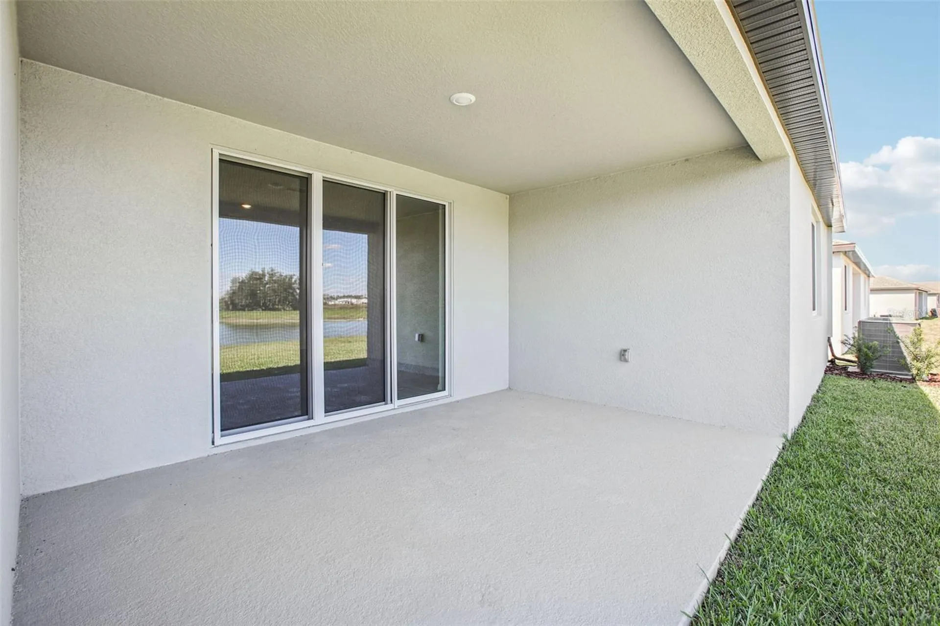 1740 Draughton Drive Zephyrhills FL 33541