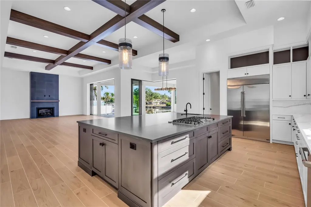 7125 Westmoreland Drive Sarasota FL 34243
