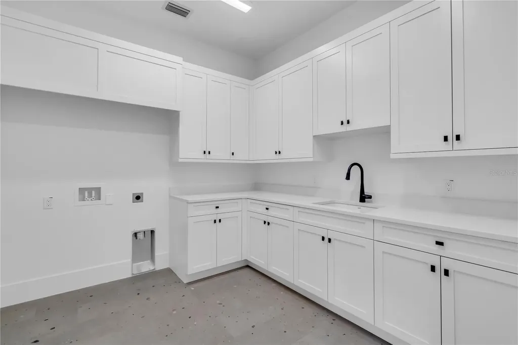 7125 Westmoreland Drive Sarasota FL 34243