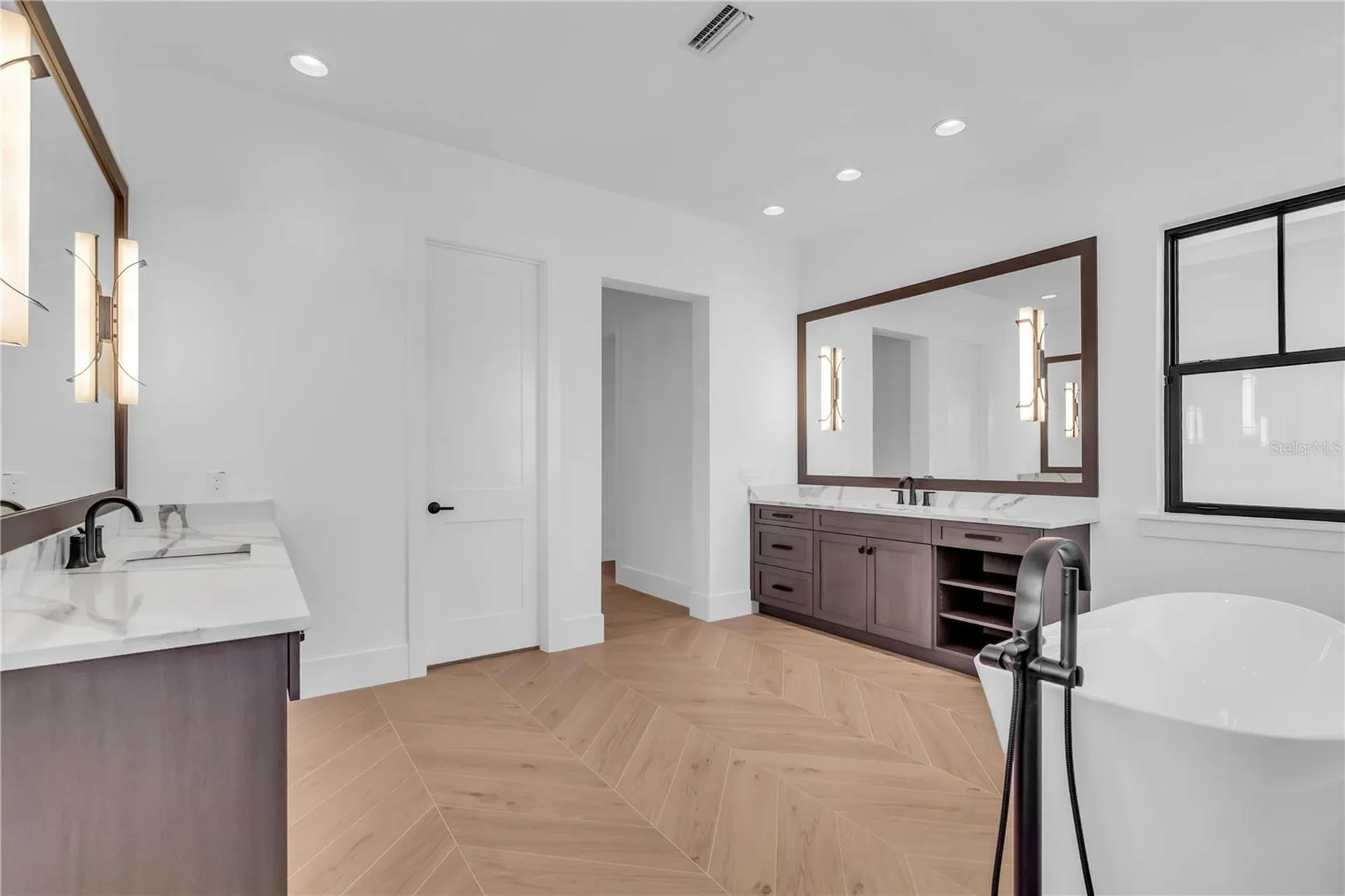 7125 Westmoreland Drive Sarasota FL 34243