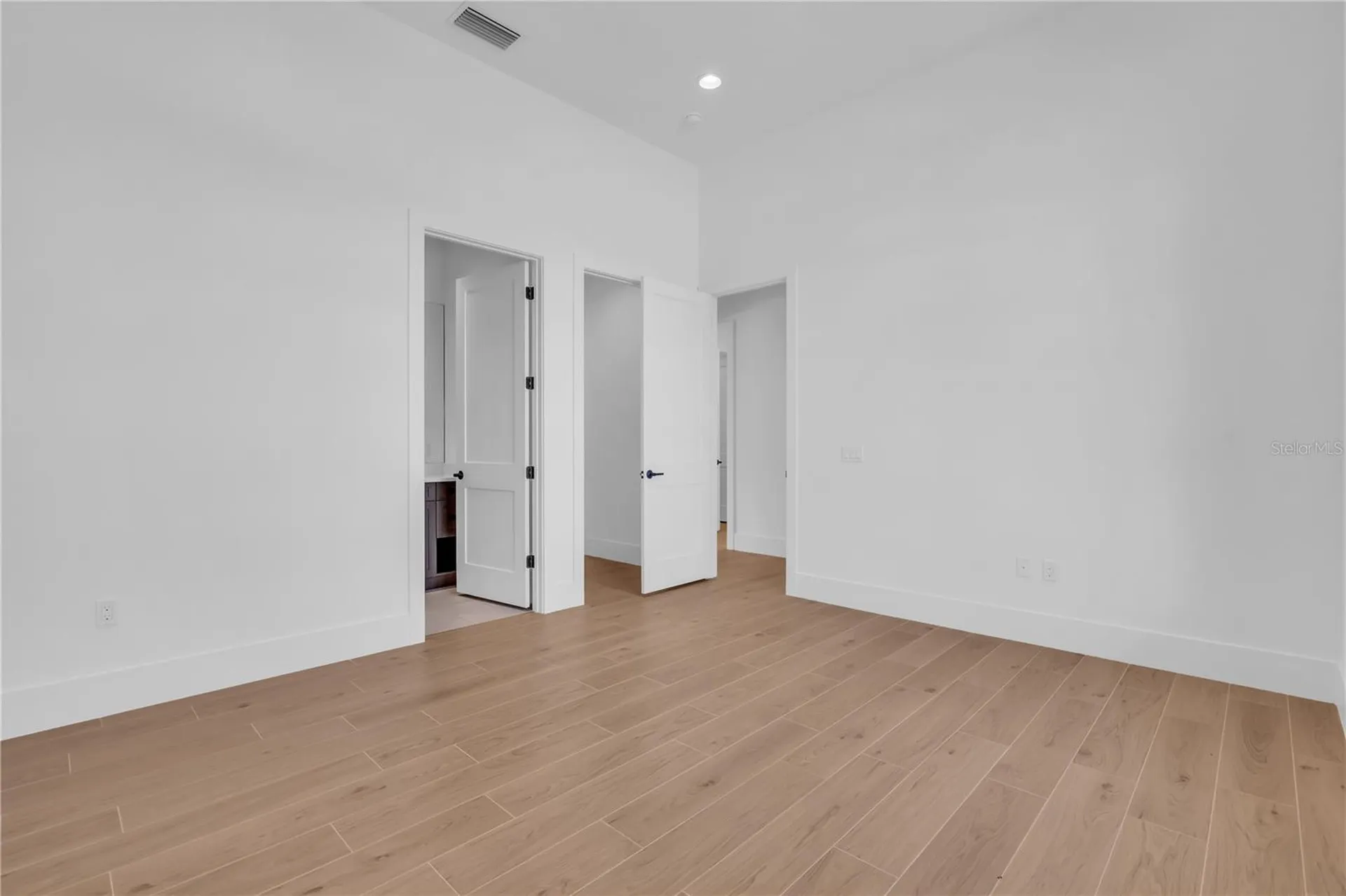 7125 Westmoreland Drive Sarasota FL 34243