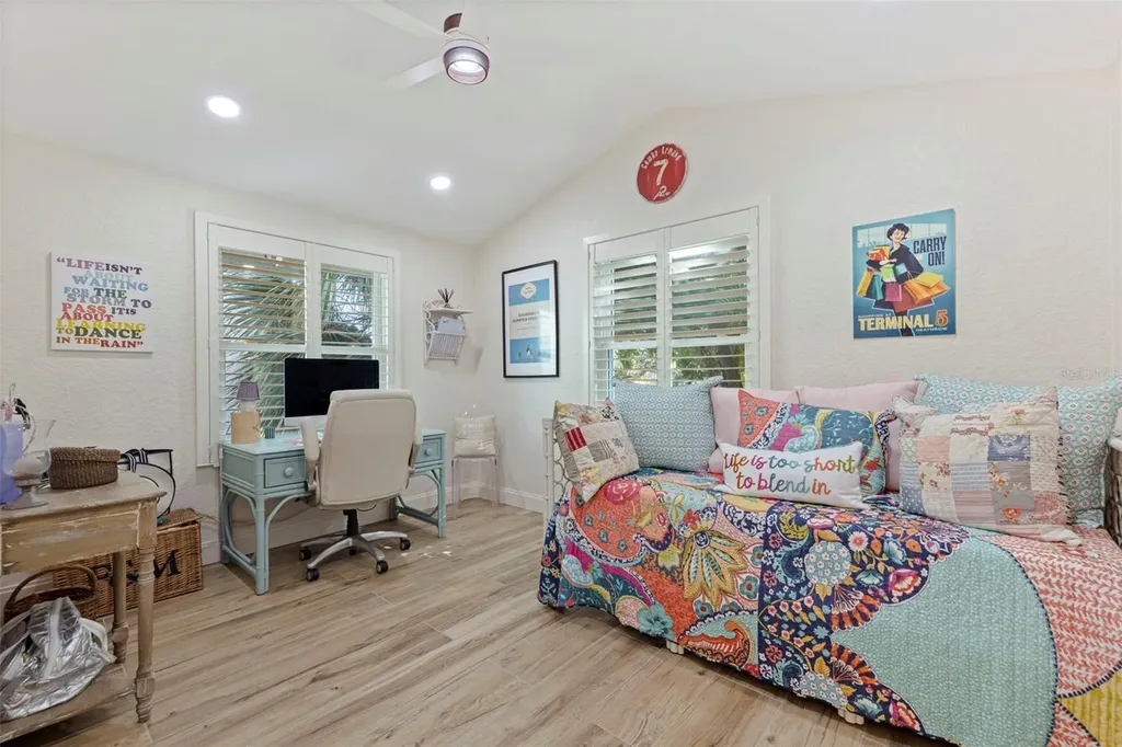 842 2nd Avenue S Tierra Verde FL 33715