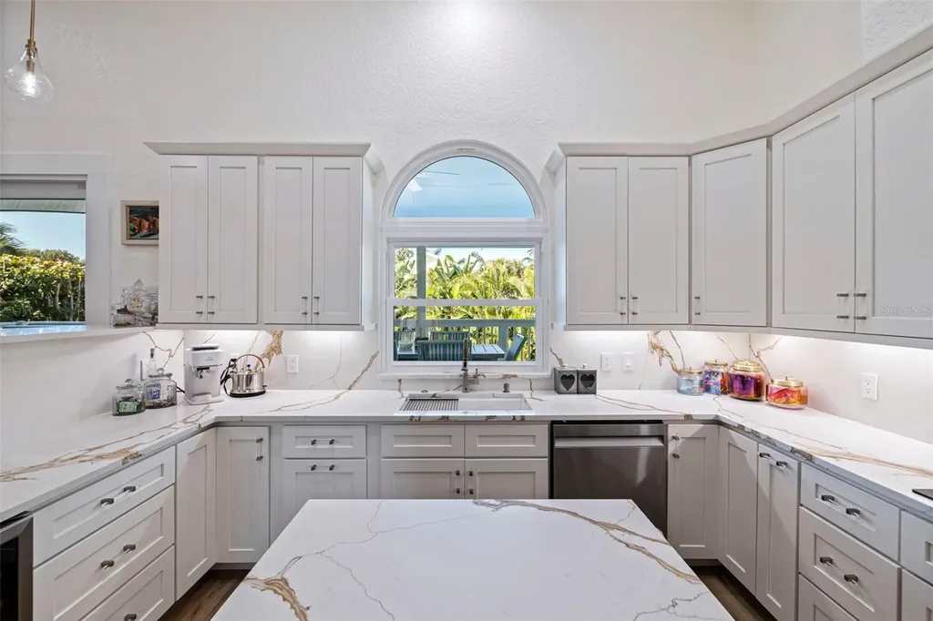 842 2nd Avenue S Tierra Verde FL 33715