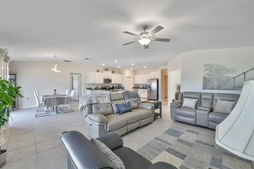 13575 Willow Bluestar Loop Riverview FL 33579