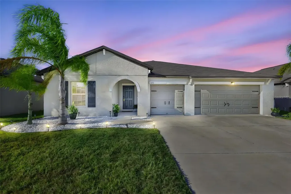 13575 Willow Bluestar Loop Riverview FL 33579
