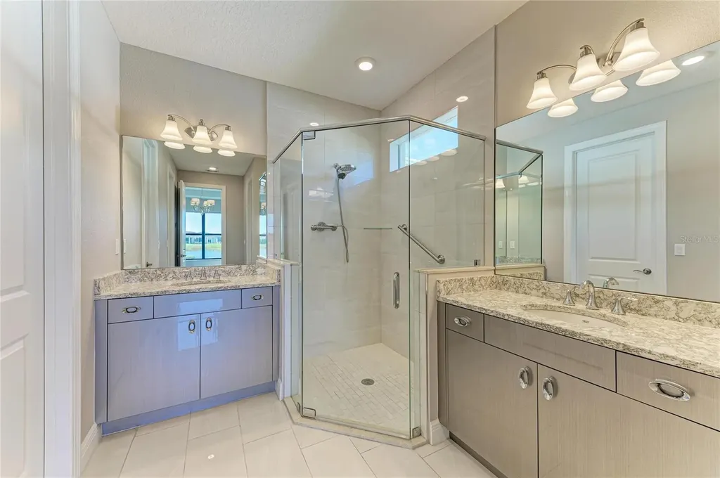 5111 Barnett Circle Bradenton FL 34211