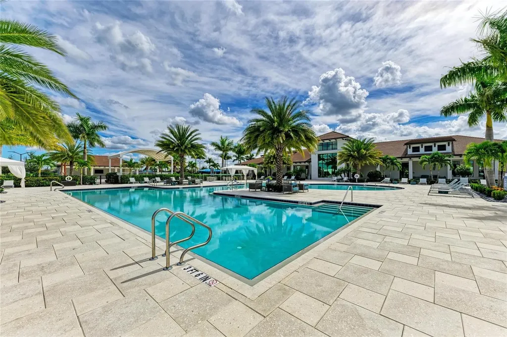 5111 Barnett Circle Bradenton FL 34211
