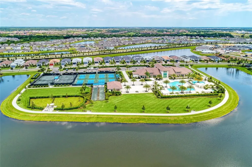 5111 Barnett Circle Bradenton FL 34211