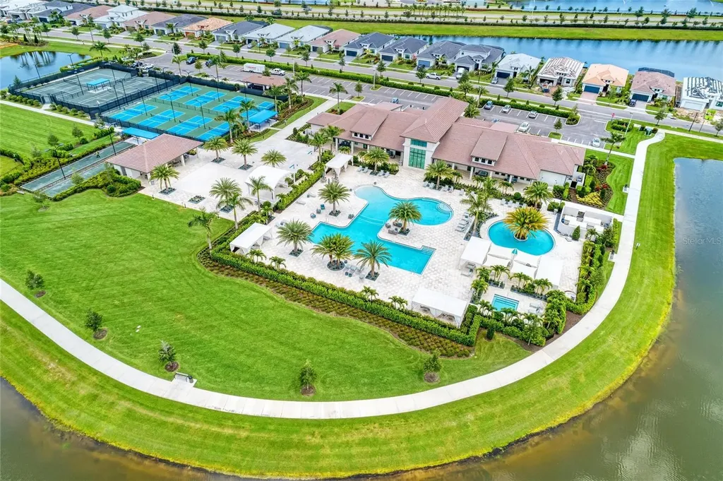 5111 Barnett Circle Bradenton FL 34211