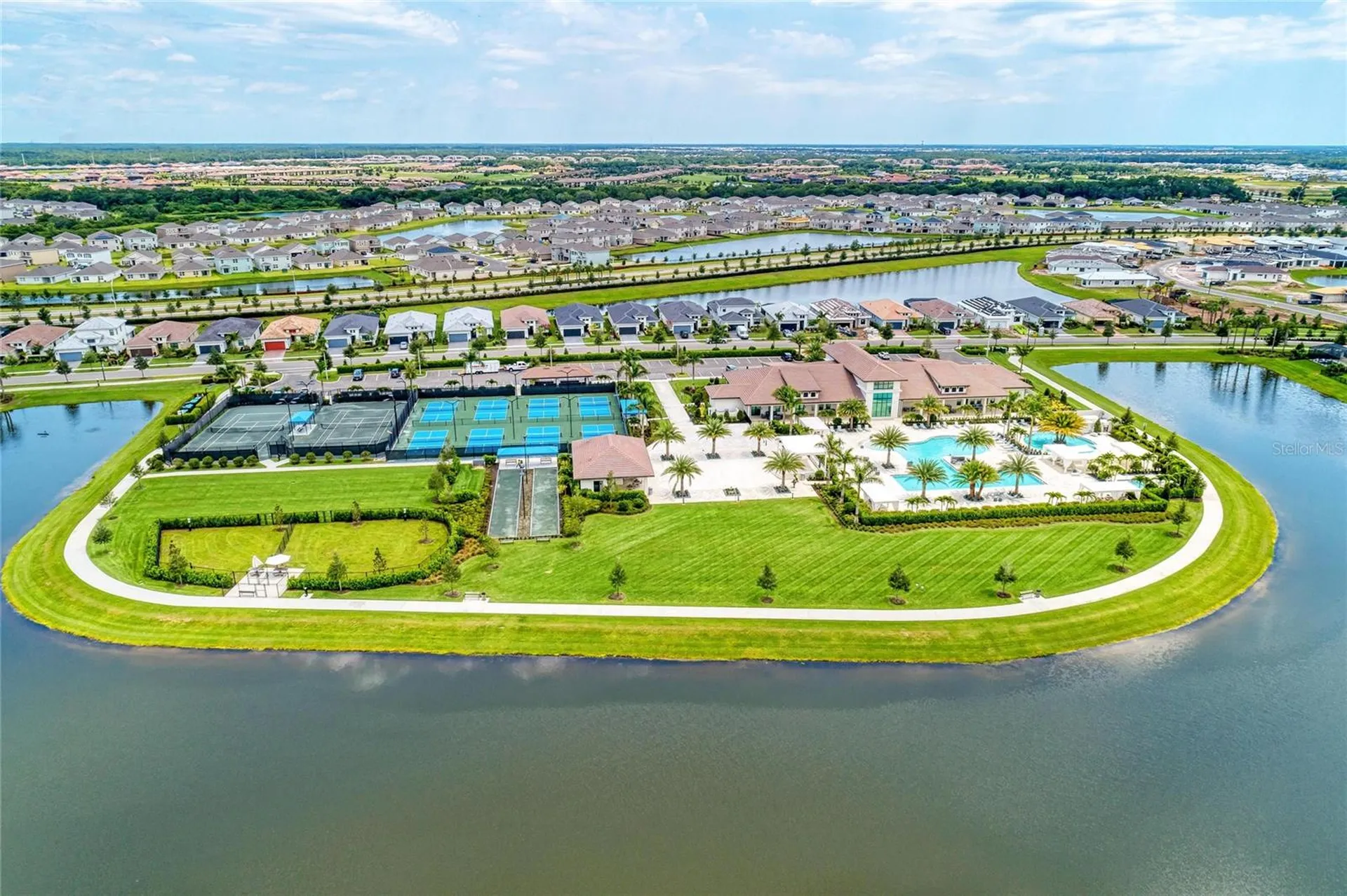 5111 Barnett Circle Bradenton FL 34211