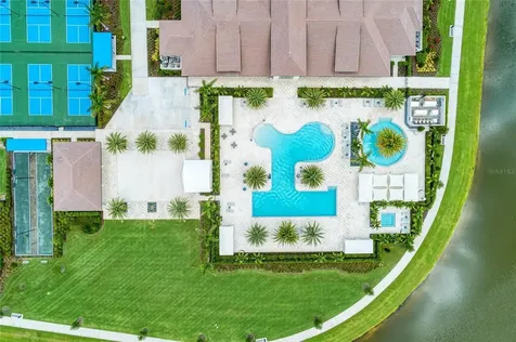 5111 Barnett Circle Bradenton FL 34211