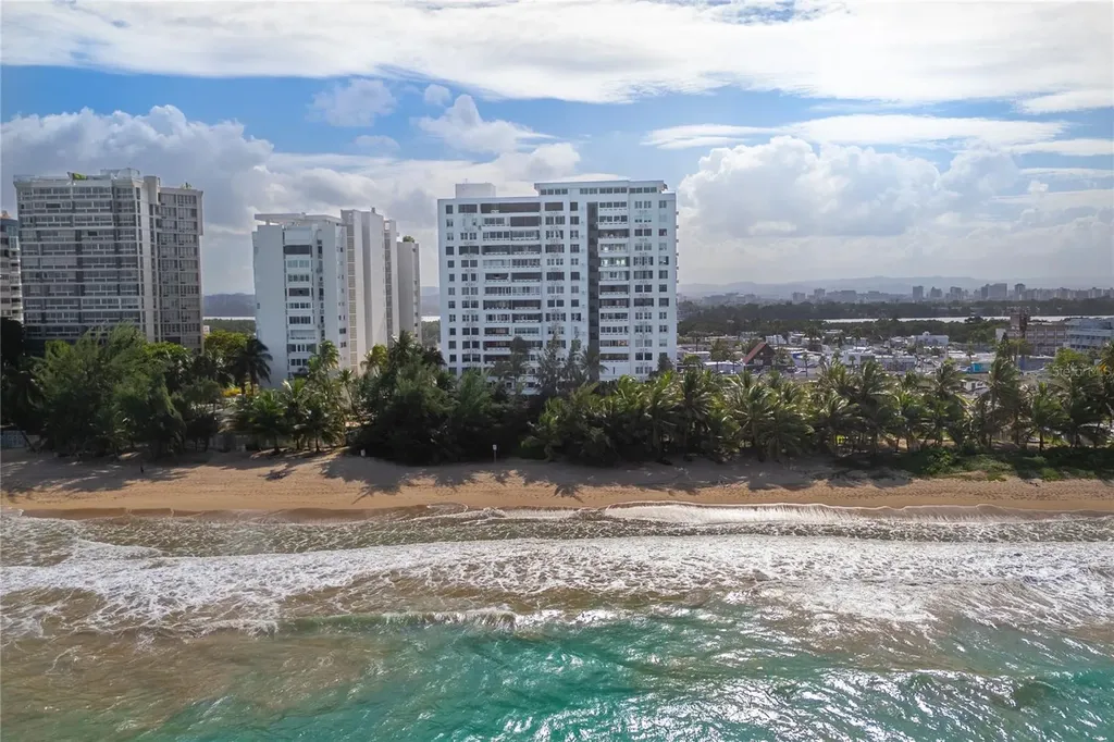 4327 Avenue Isla Verde Carolina PR 00979