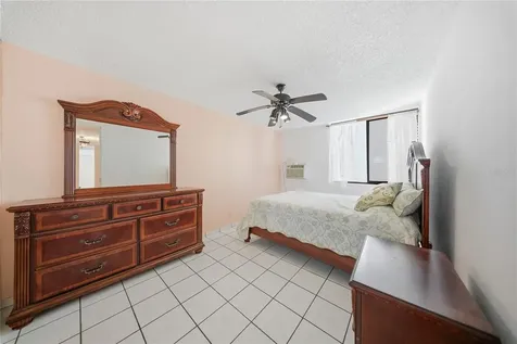 4327 Avenue Isla Verde Carolina PR 00979