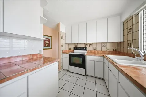 4327 Avenue Isla Verde Carolina PR 00979