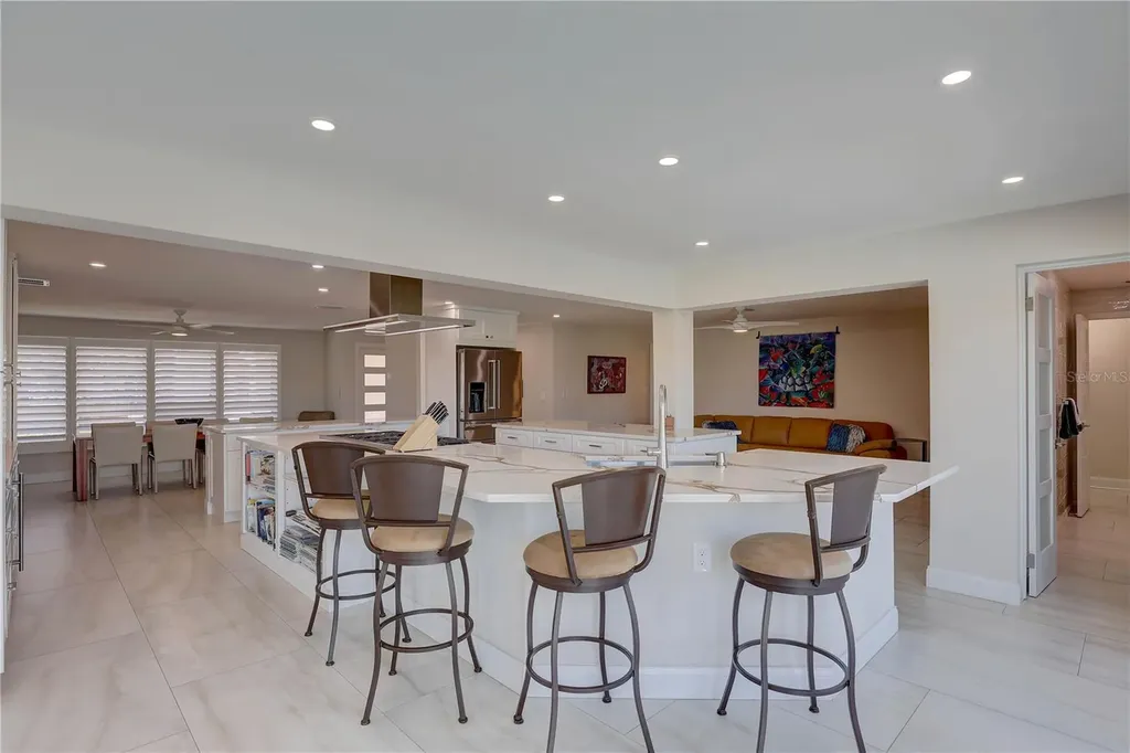 4401 43rd Street S St Petersburg FL 33711