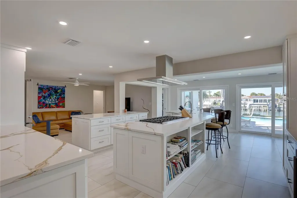 4401 43rd Street S St Petersburg FL 33711