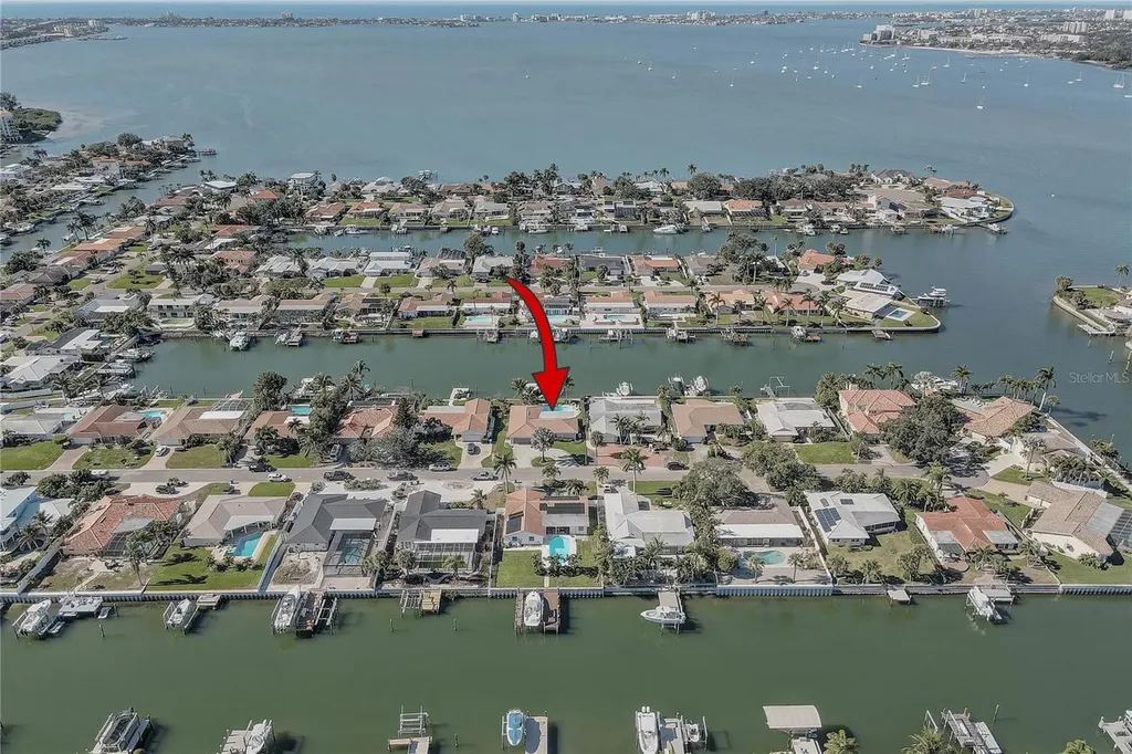 4401 43rd Street S St Petersburg FL 33711