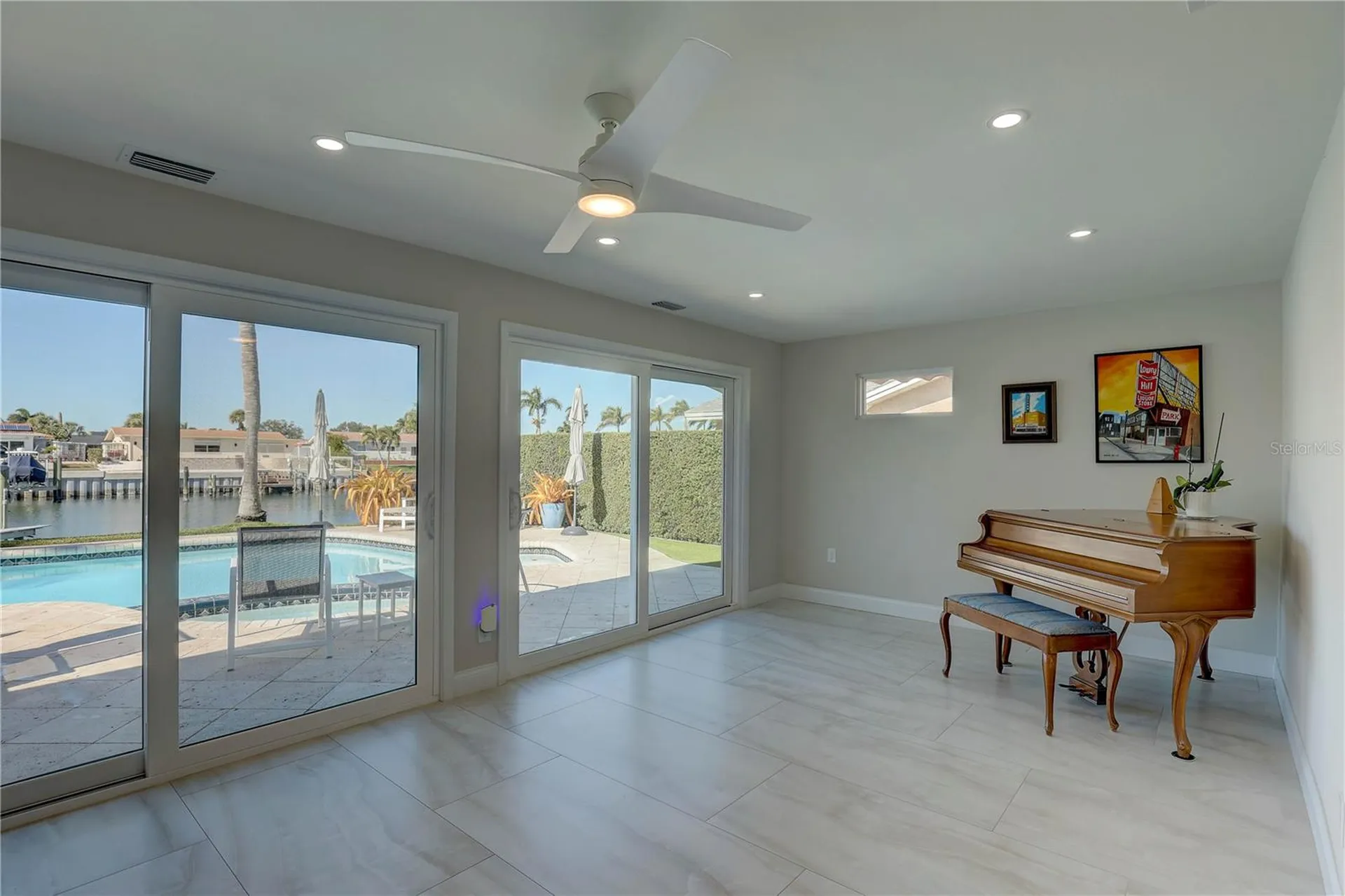 4401 43rd Street S St Petersburg FL 33711