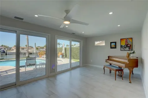 4401 43rd Street S St Petersburg FL 33711
