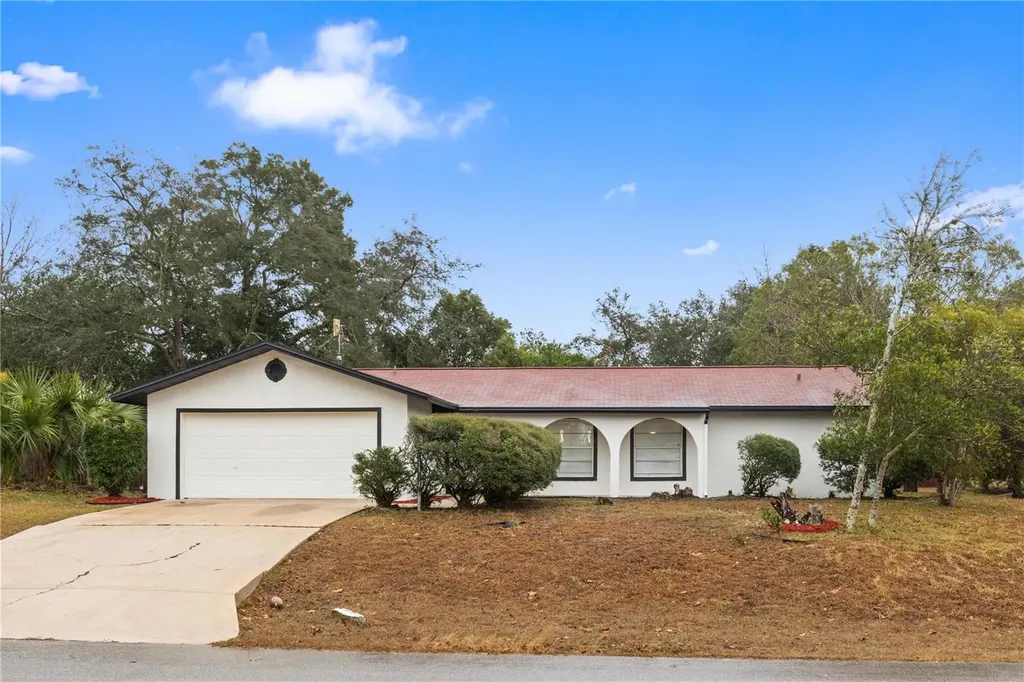 2 Blaine Tree Place Palm Coast FL 32137