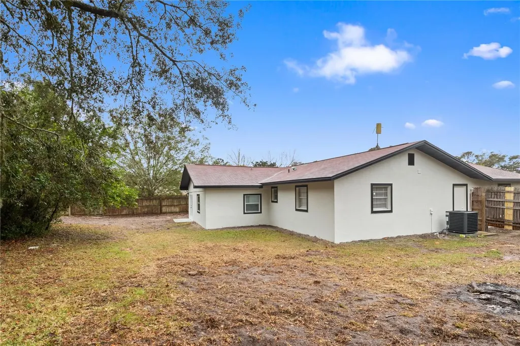 2 Blaine Tree Place Palm Coast FL 32137
