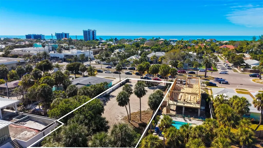 130 N Boulevard Of The Presidents Sarasota FL 34236