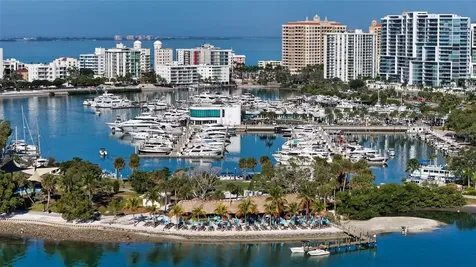 130 N Boulevard Of The Presidents Sarasota FL 34236