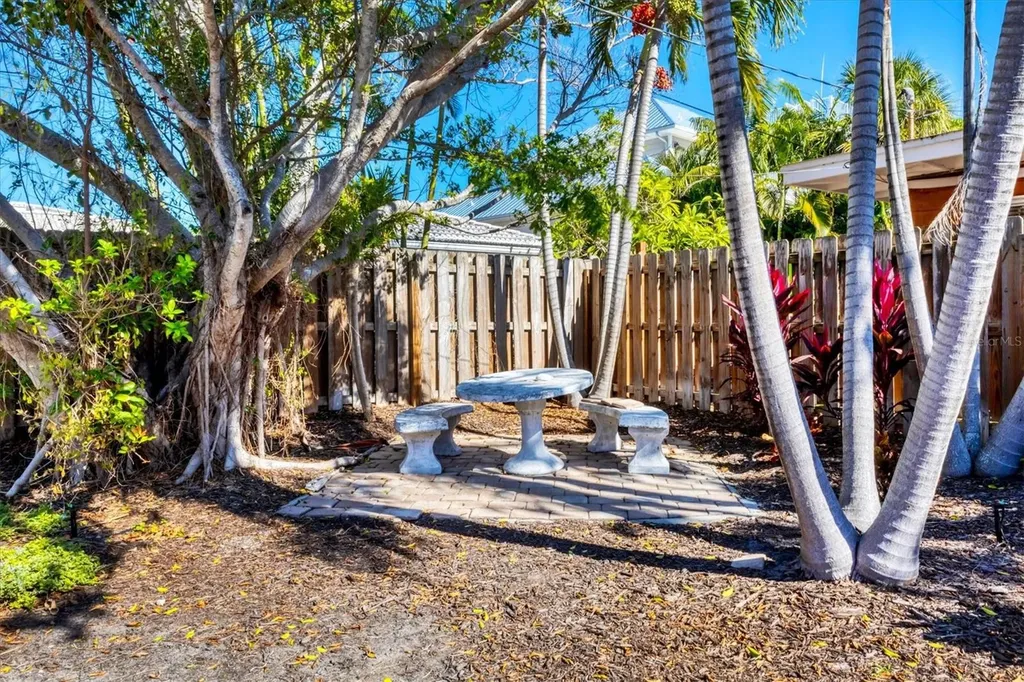 129 Tyler Drive Sarasota FL 34236
