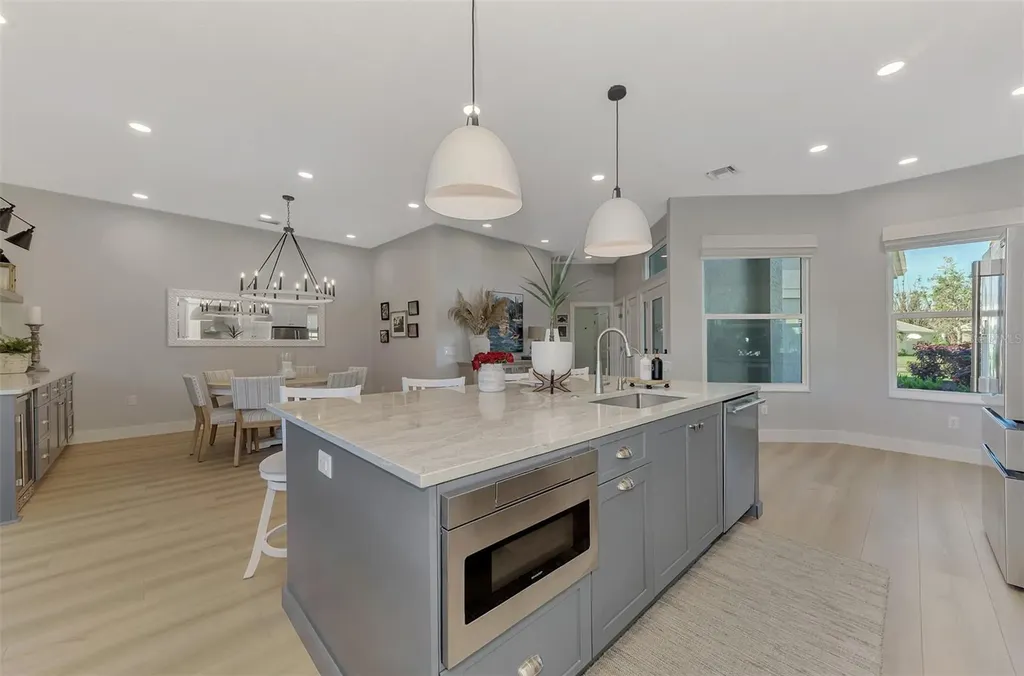 561 Fallbrook Drive Venice FL 34292