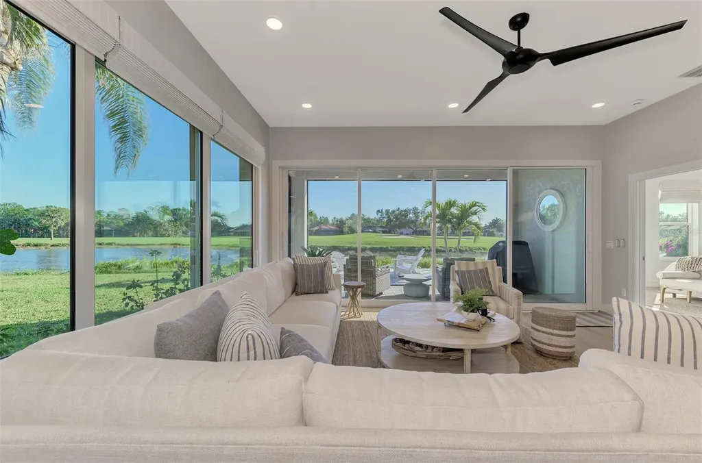 561 Fallbrook Drive Venice FL 34292