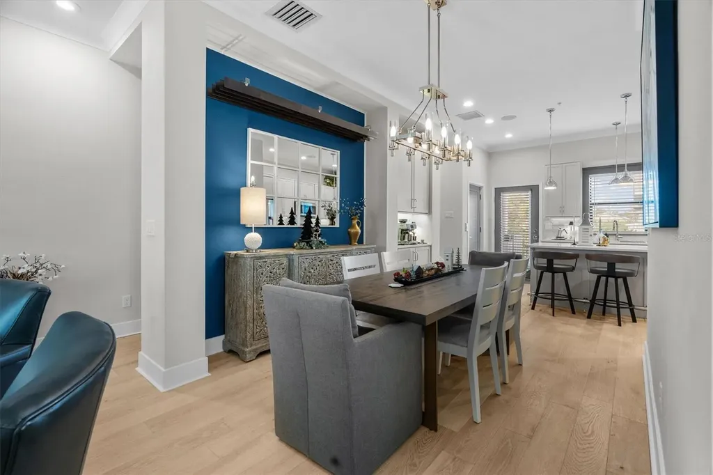 946 Highland Avenue Dunedin FL 34698