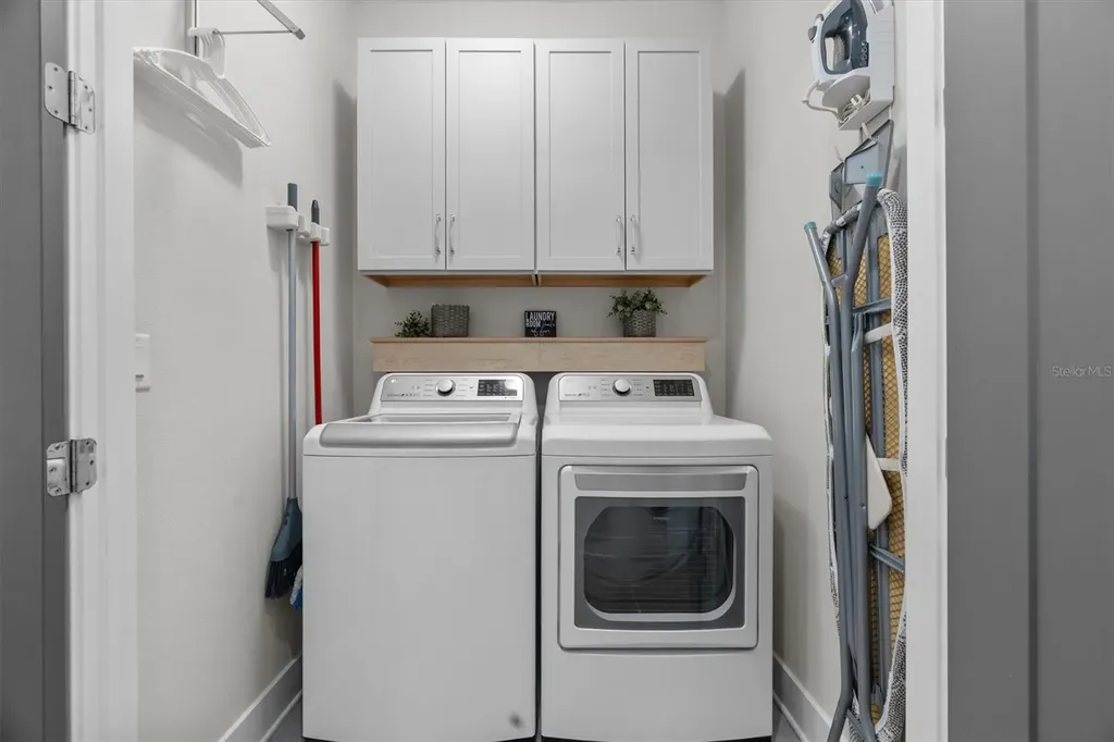 946 Highland Avenue Dunedin FL 34698