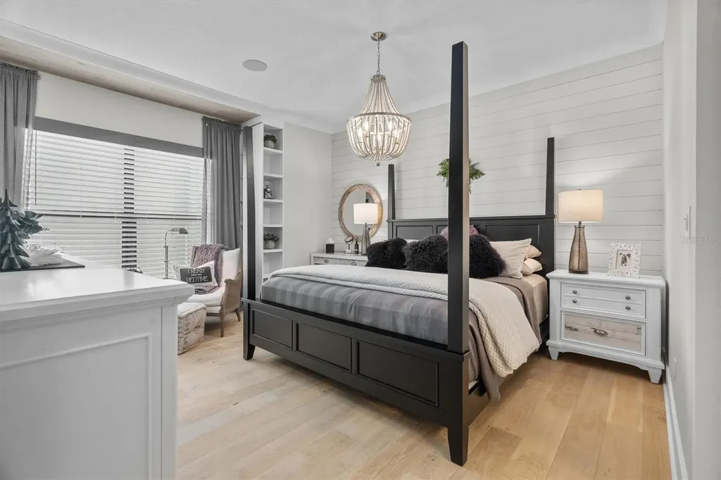 946 Highland Avenue Dunedin FL 34698