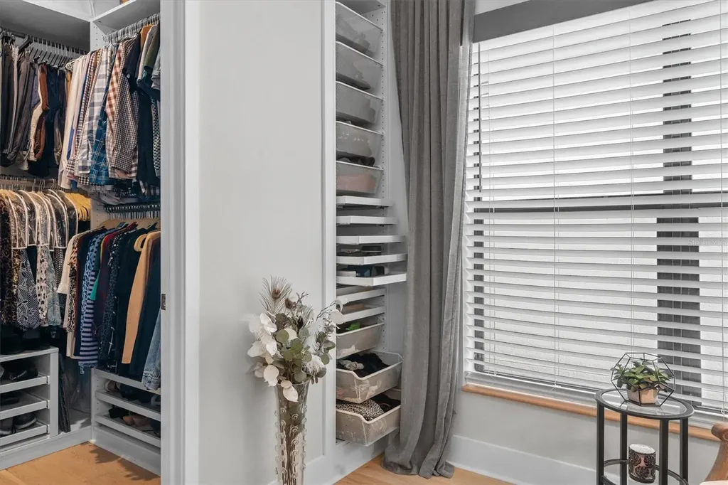 946 Highland Avenue Dunedin FL 34698