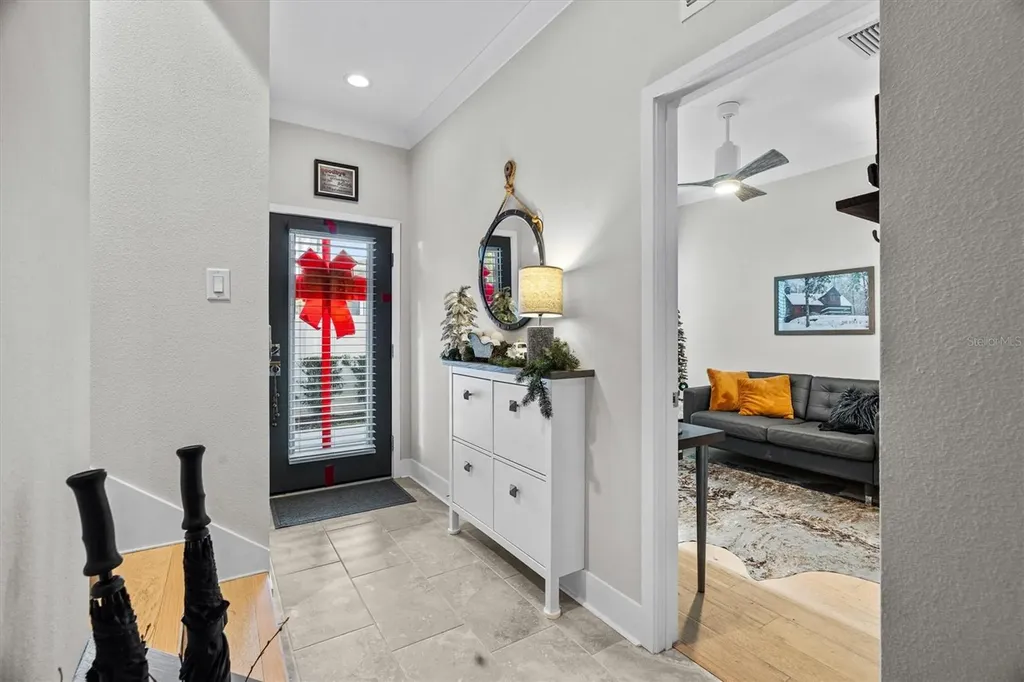 946 Highland Avenue Dunedin FL 34698