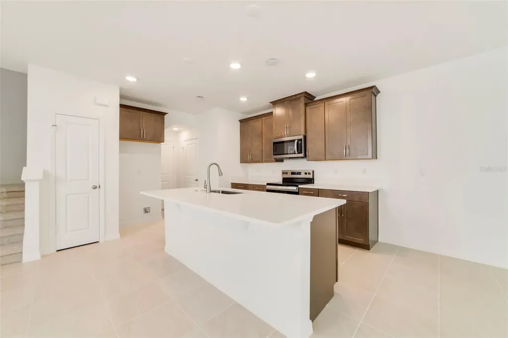 1669 Greenleaf Woods Cove Oviedo FL 32765