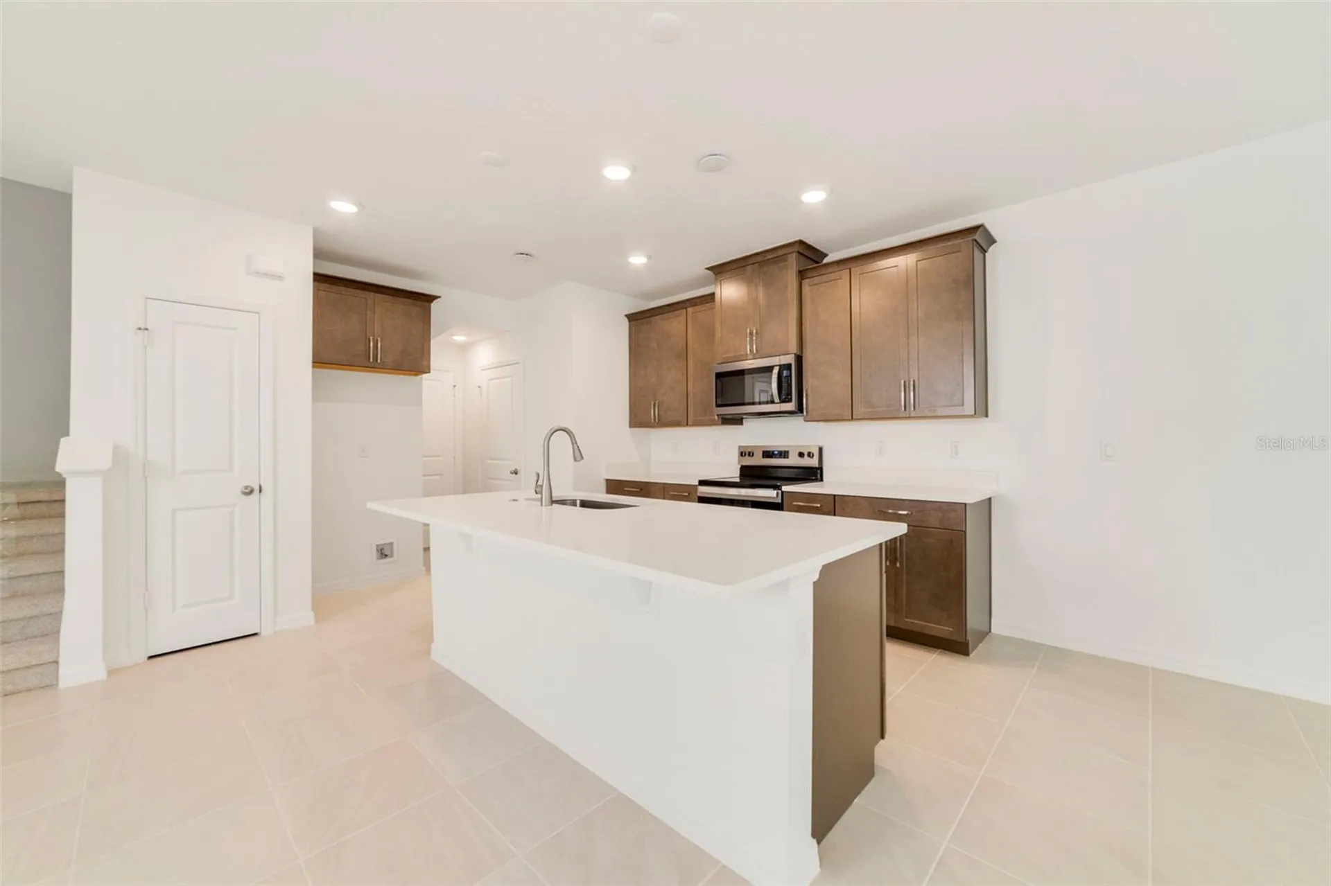 1669 Greenleaf Woods Cove Oviedo FL 32765