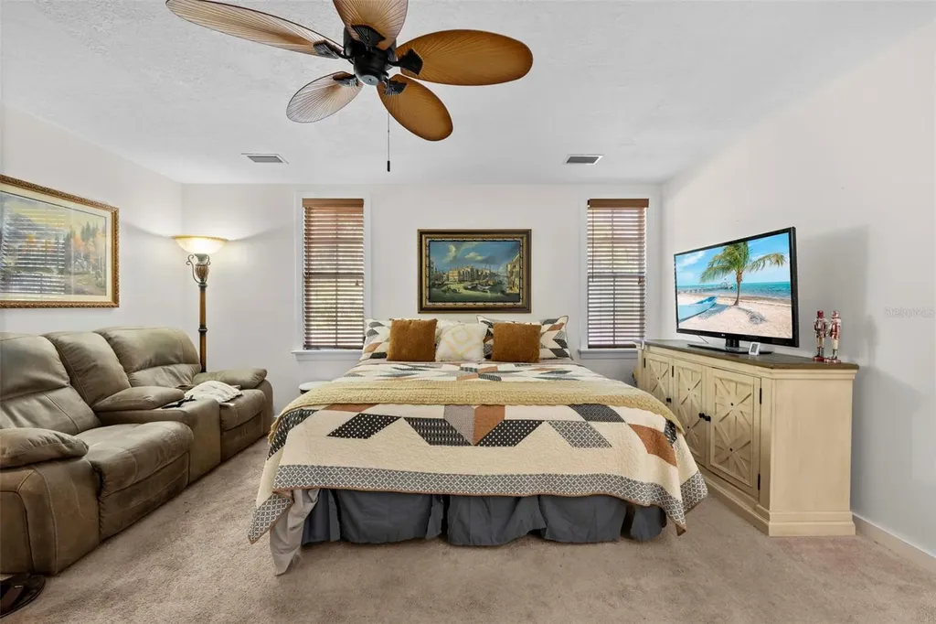 16 52nd Street Yankeetown FL 34498