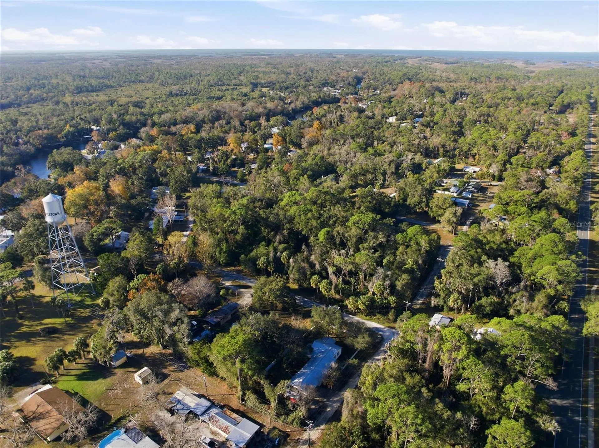 16 52nd Street Yankeetown FL 34498