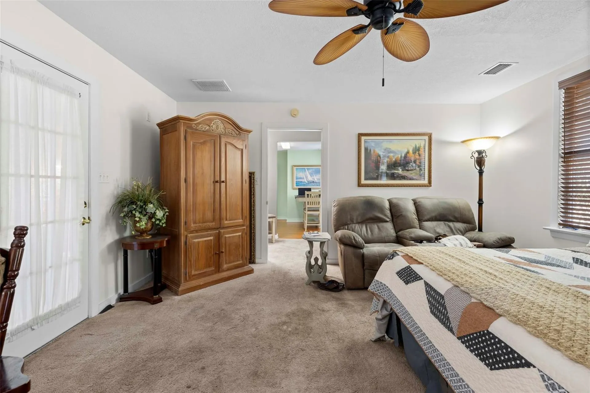 16 52nd Street Yankeetown FL 34498