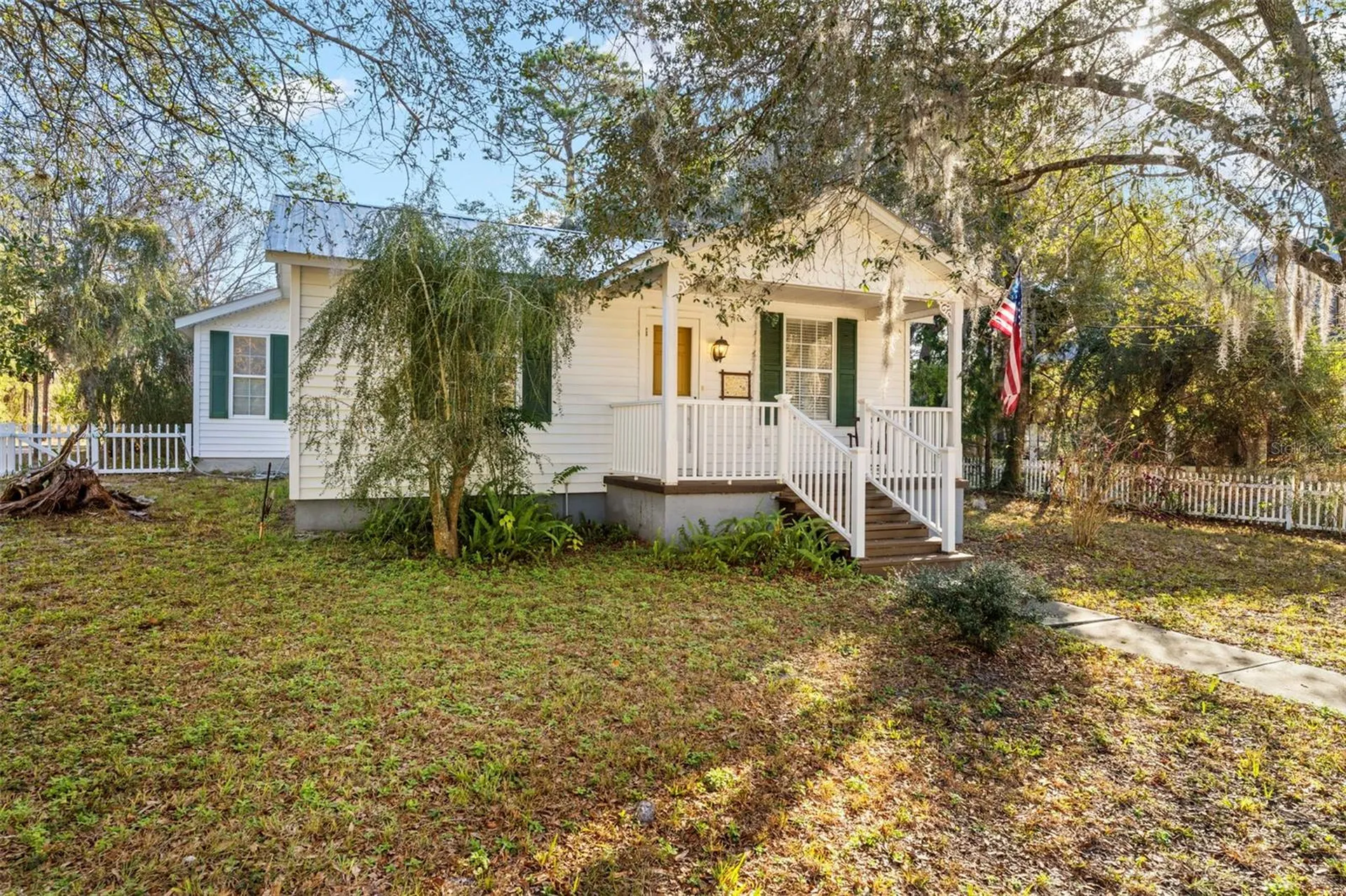 16 52nd Street Yankeetown FL 34498