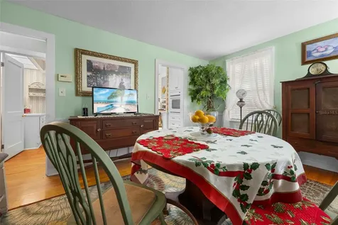 16 52nd Street Yankeetown FL 34498