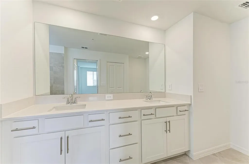 19015 Scallop Loop Lakewood Ranch FL 34211