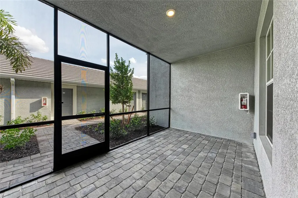 19015 Scallop Loop Lakewood Ranch FL 34211