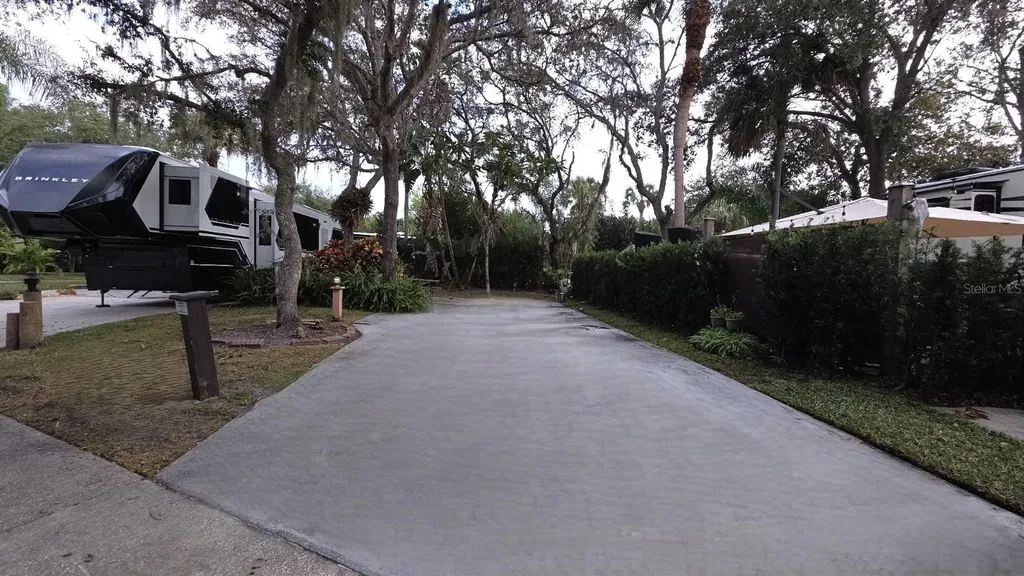 231 Stallion Lane River Ranch FL 33867