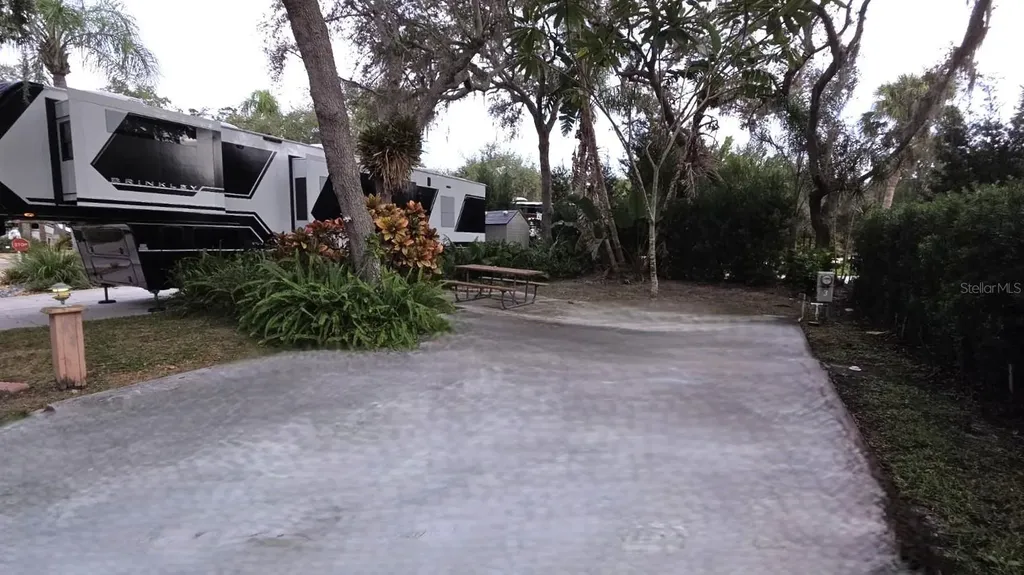 231 Stallion Lane River Ranch FL 33867