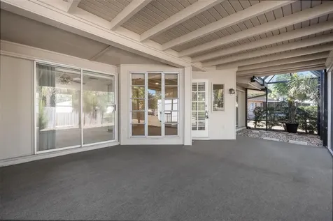 4927 Live Oak Drive Sarasota FL 34232