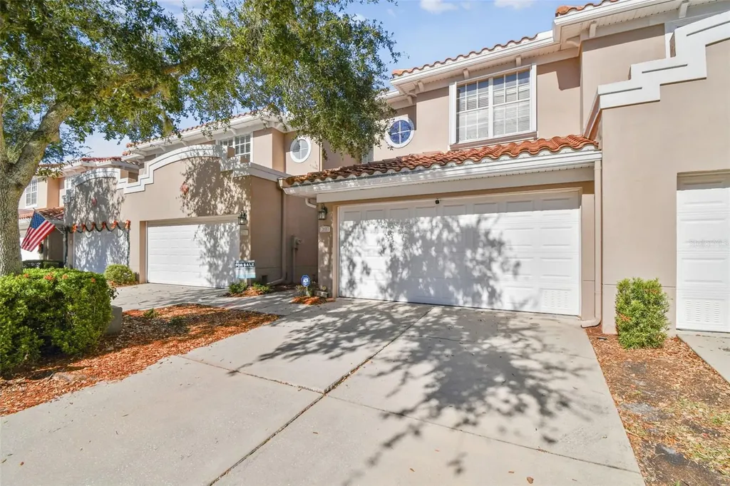 268 Valencia Circle St Petersburg FL 33716