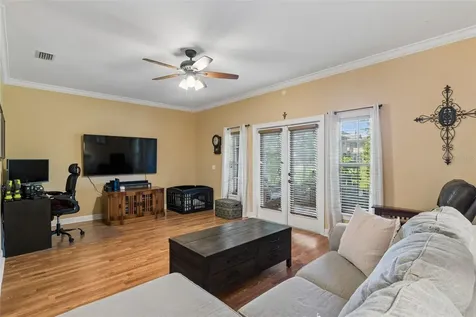 268 Valencia Circle St Petersburg FL 33716
